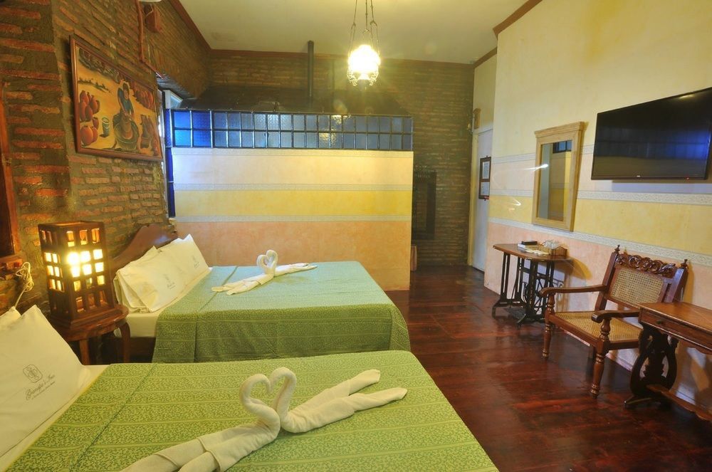 Zen Rooms Grandpa'S Inn Vigan Buitenkant foto