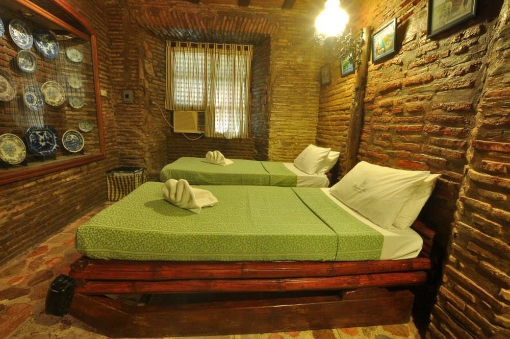 Zen Rooms Grandpa'S Inn Vigan Buitenkant foto