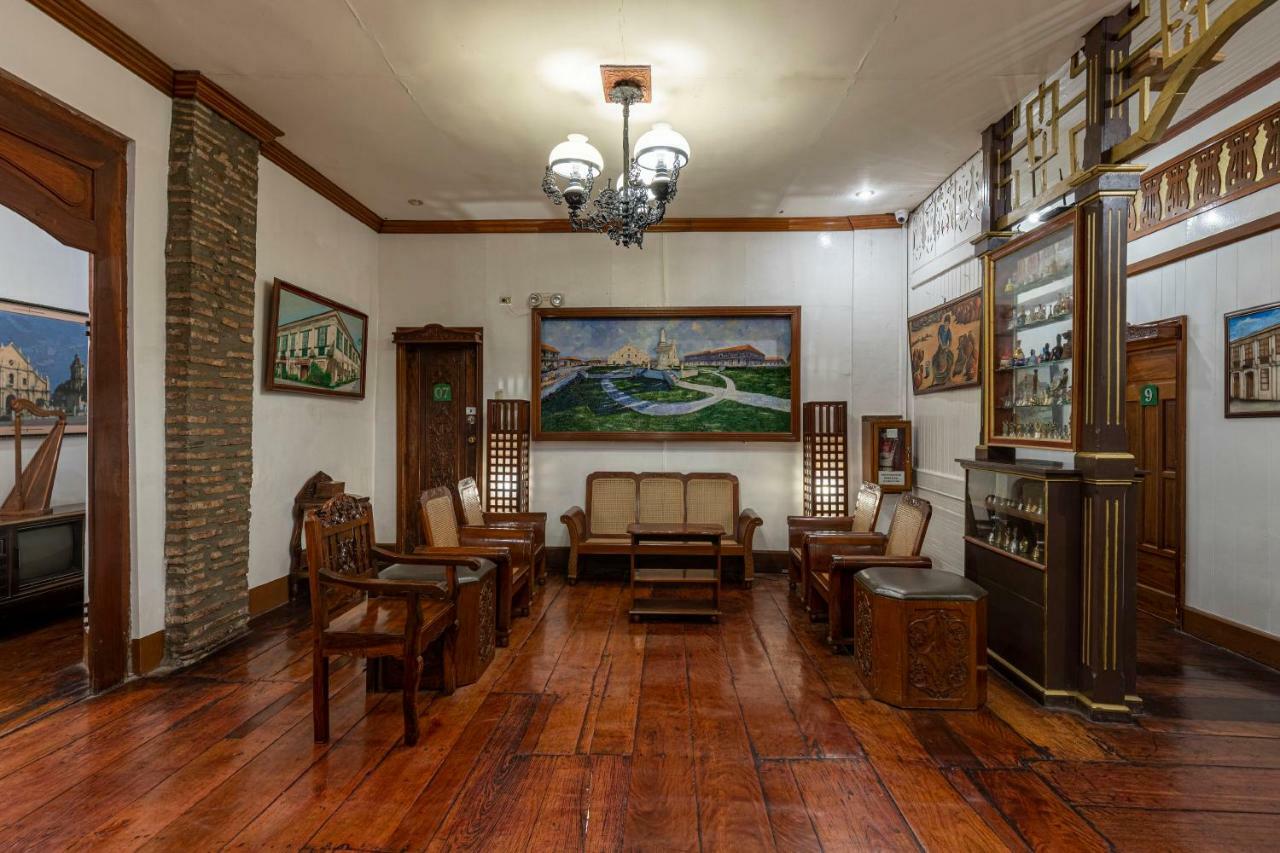 Zen Rooms Grandpa'S Inn Vigan Buitenkant foto